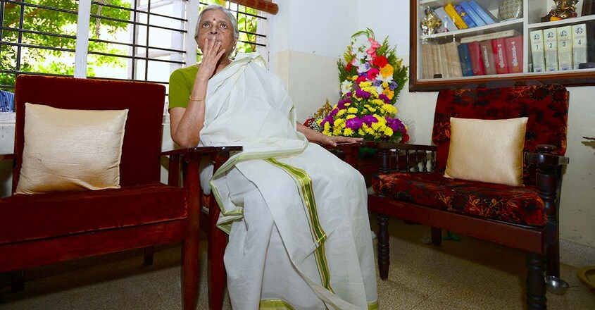 malayalam-poet-and-activist-sugathakumari-photo malayalam-poet-and-activist-sugathakumari-photo