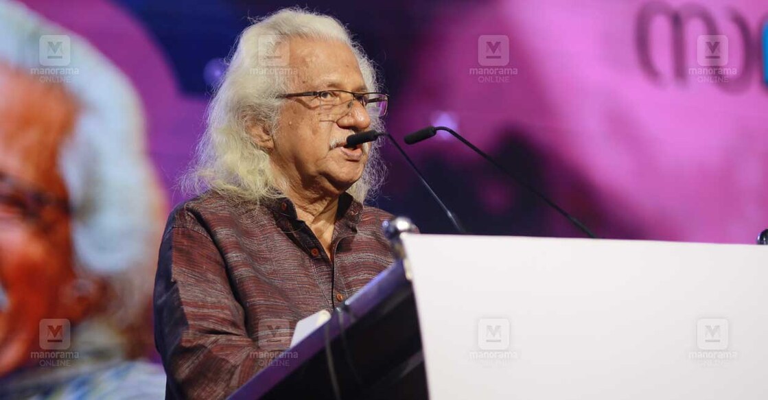 എംടി കാലം – നവതിവന്ദനം എംടി കാലം – നവതിവന്ദനം പരിപാടി അടൂർ ഗോപാലകൃഷ്ണൻ ഉദ്ഘാടനം ചെയ്യുന്നു