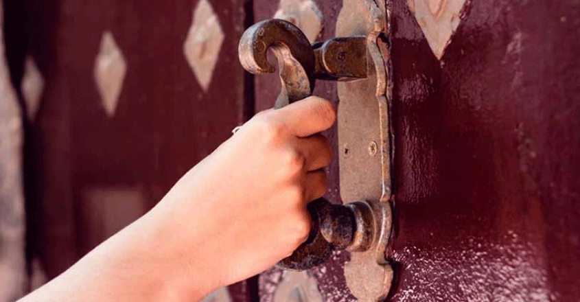door-444 door-444
