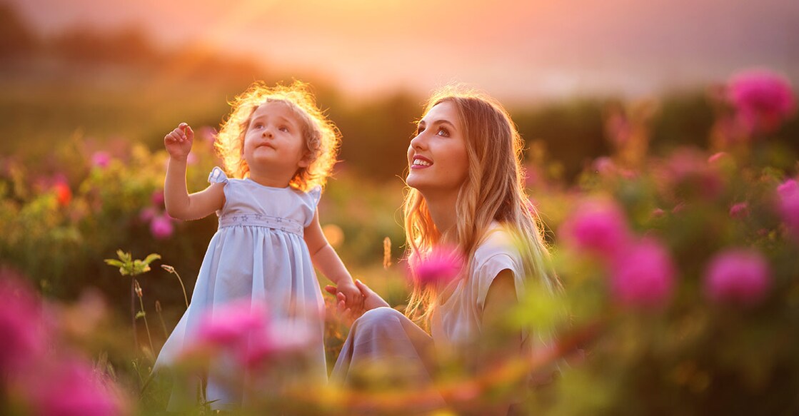 mother-daughter-PonomarenkoNataly-Shutterstock