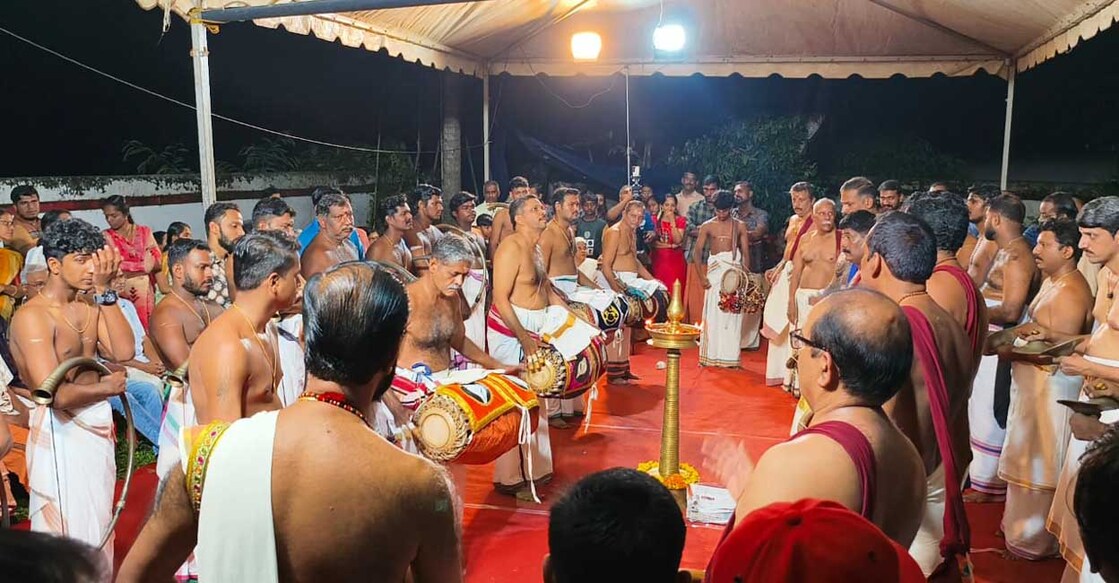 ശിതികണ്ഠാപുരം ശ്രീ മഹാദേവക്ഷേത്രത്തിൽ നടന്ന അരങ്ങേറ്റം