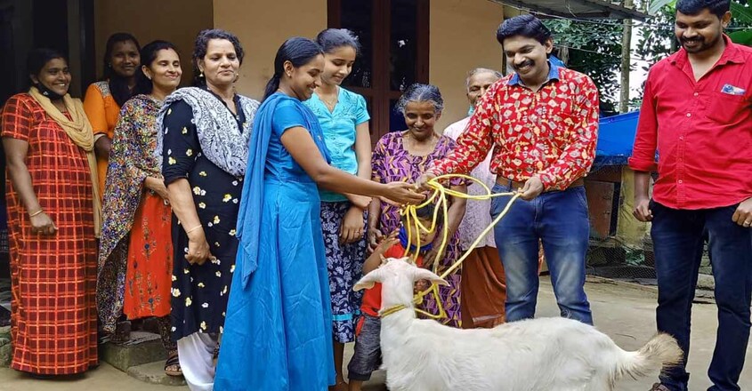 santhosh-pandit-charity-1 santhosh-pandit-charity-1