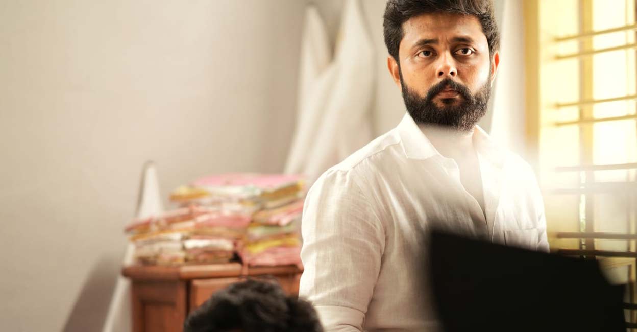 ‘കുടുക്കി’ലെ സ്വാസികയുടെ ഭർത്താവ്, ഈ നടൻ ‘മെയിൽ ഷോവനിസ്റ്റോ ?’; റാം മോഹ ...