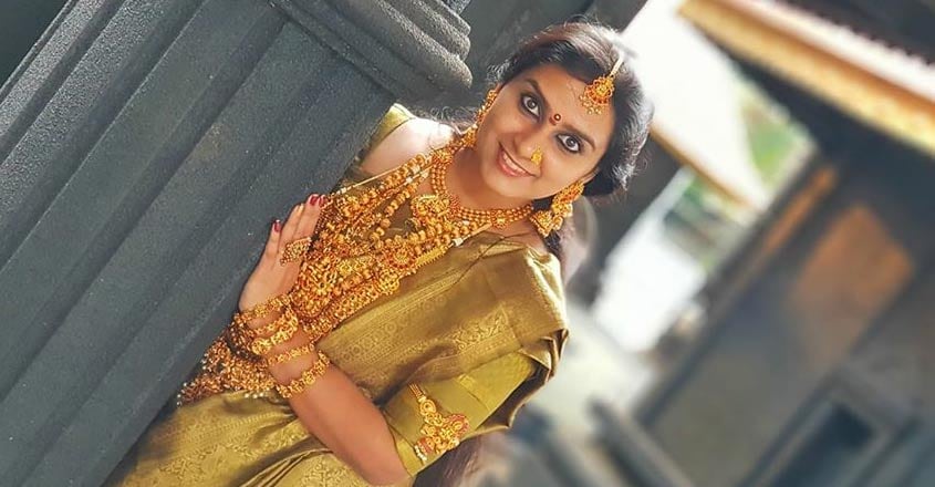 neeraja-actress neeraja-actress