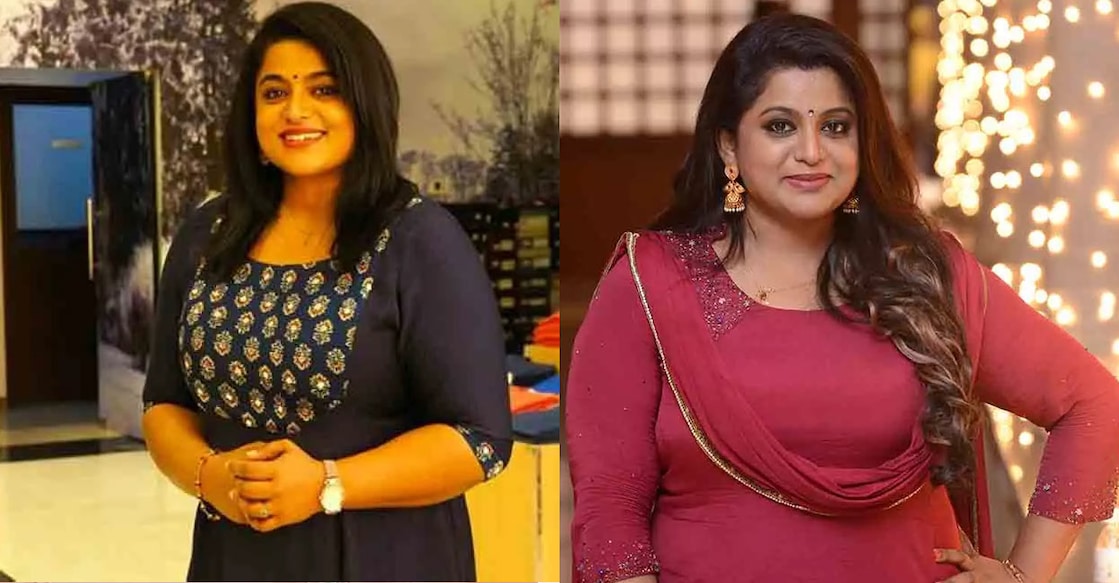 veena-nair വീണ നായർ