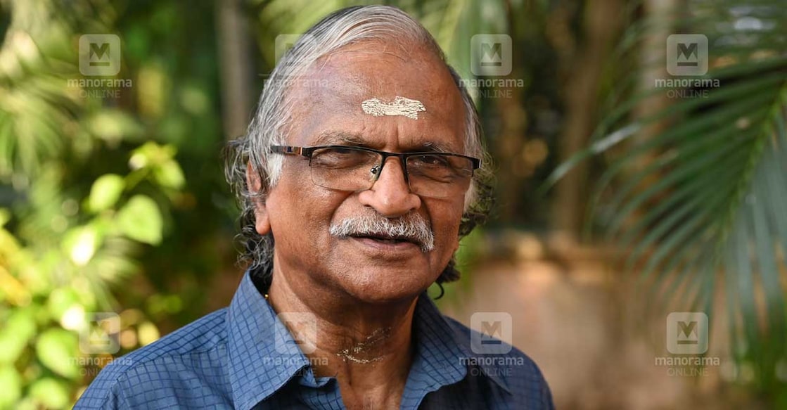 Sreekumaran Thampi ശ്രീകുമാരൻ തമ്പി (ഫയൽ ചിത്രം)