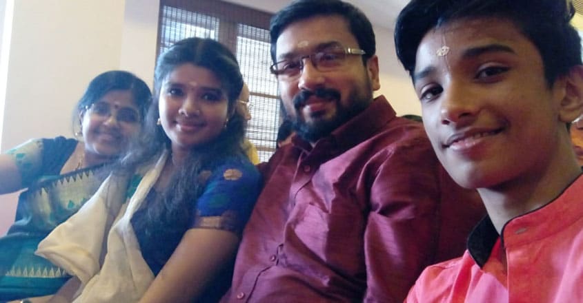 santhosh-keshav-playback-singer-2 santhosh-keshav-playback-singer-2