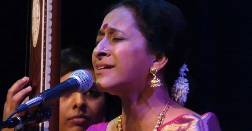 Bombay-Jayashri-2 Bombay-Jayashri-2