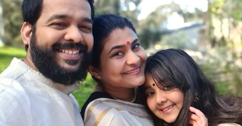 janaki-4 janaki-4