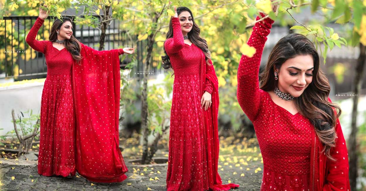 കടും ചുവപ്പില്‍ തിളങ്ങി റിമി ടോമി; പുതു ചിത്രങ്ങൾ വൈറൽ | Latest photos ...