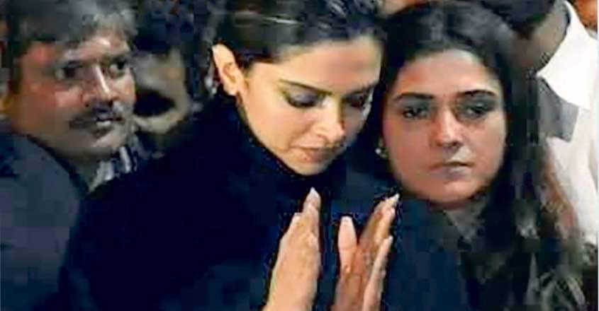 deepika-in-jnu deepika-in-jnu