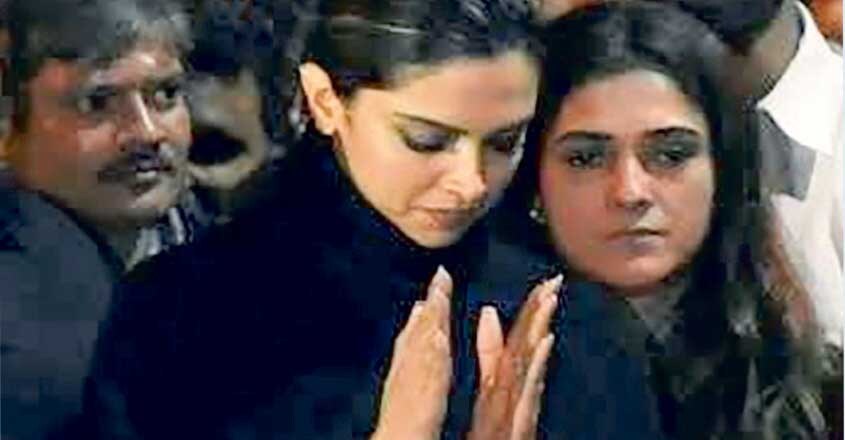 deepika-in-jnu deepika-in-jnu