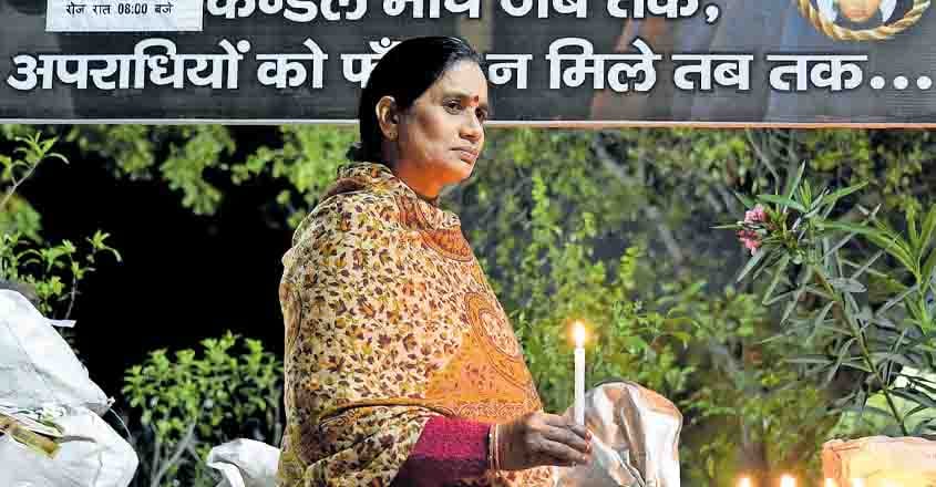 nirbhaya-candle nirbhaya-candle
