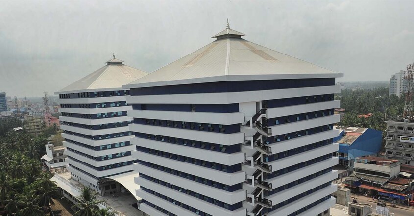 kozhikode-ksrtc-building.. kozhikode-ksrtc-building..