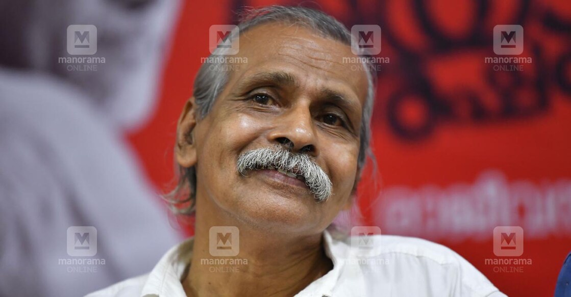 Poet Kalpatta Narayanan. 25 November 2018 . Photo by Russell Shahul