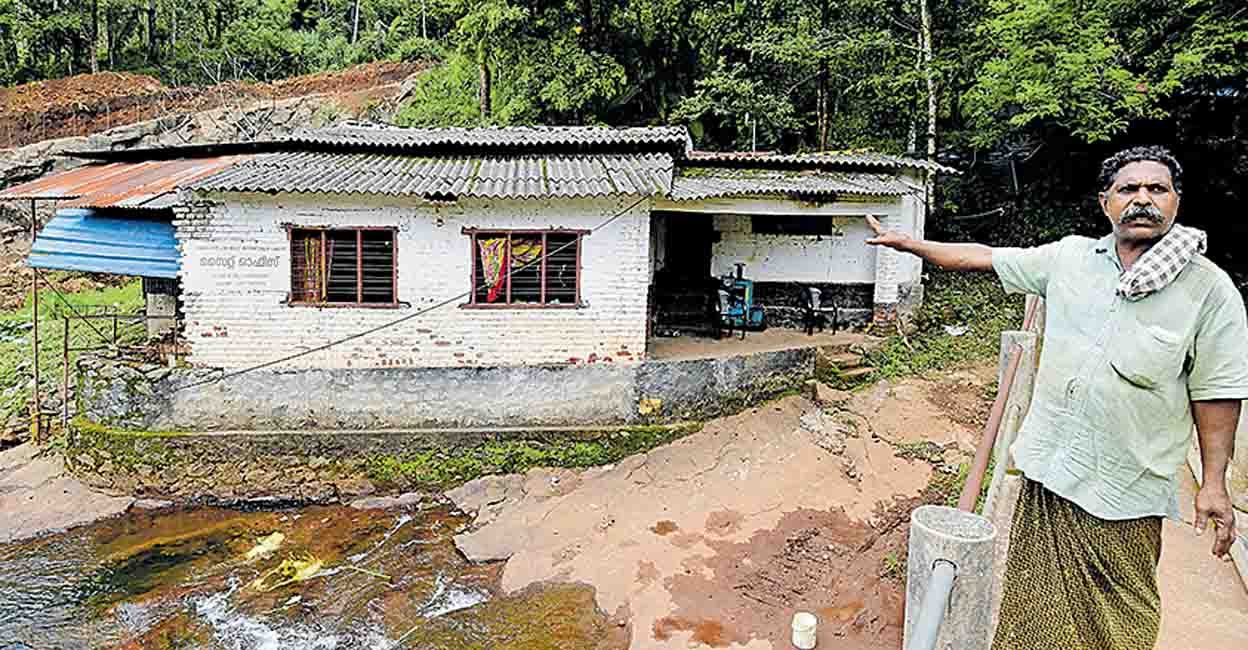 ഡെയ്ഞ്ചർ സോണ്‍ Buffer Zone Kerala Forest Manorama Online