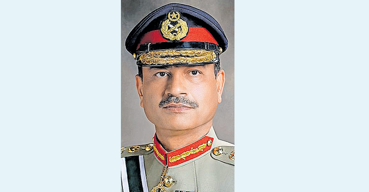 പഴയതെല്ലാം മറന്ന് നവാസ് വീണ്ടും പട്ടാളക്കൂട്ടിലേക്ക്- Writeup about ...