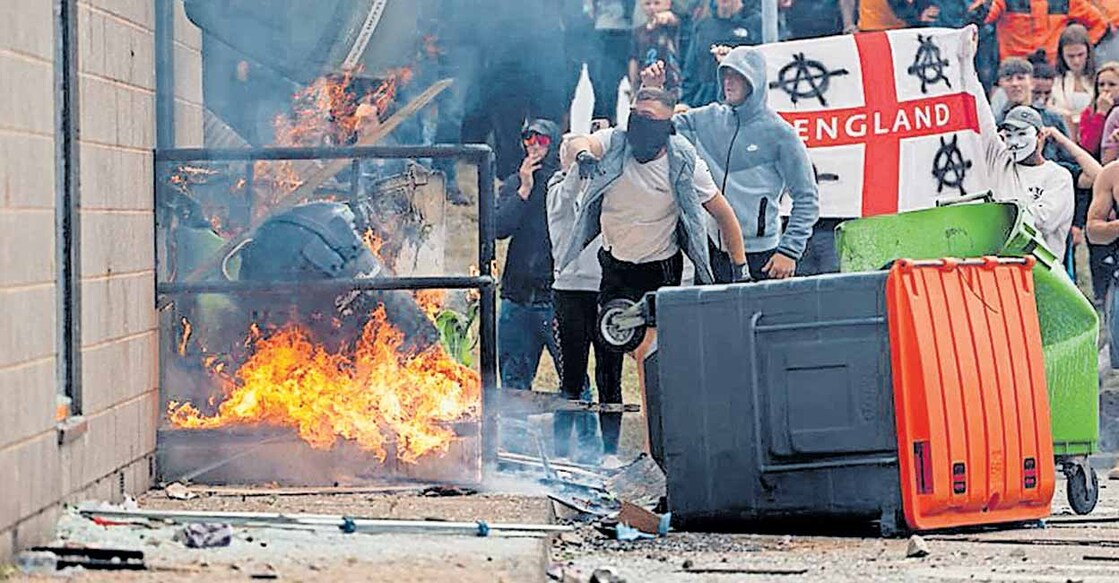 uk-riot uk-riot