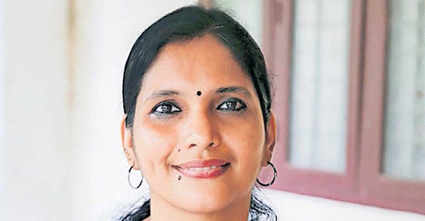 jyothi-vijayakumar jyothi-vijayakumar