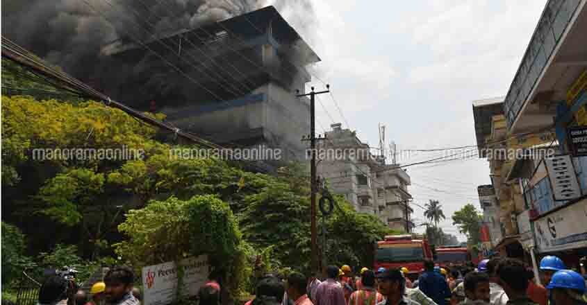 paragon-fire-kochi-2 paragon-fire-kochi-2