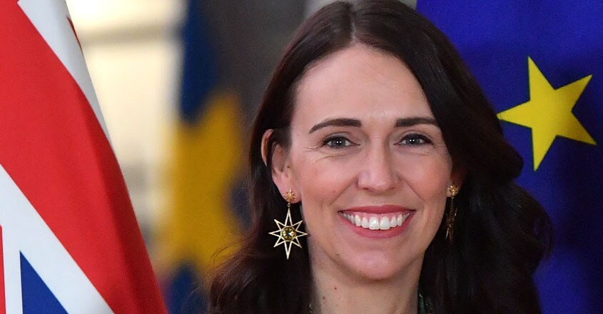 jacinda-ardern-smiles jacinda-ardern-smiles