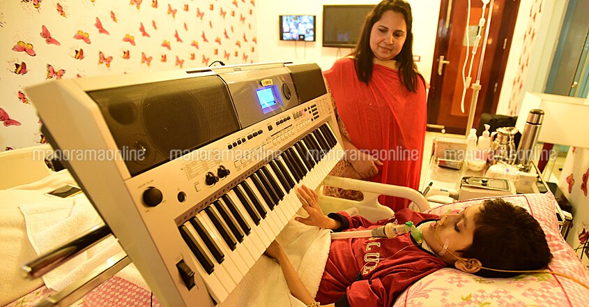 Appu-with-mother Appu-with-mother