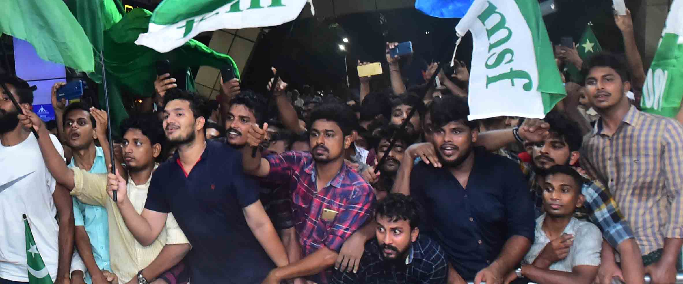 workers-to-receive-rahul-gandhi workers-to-receive-rahul-gandhi