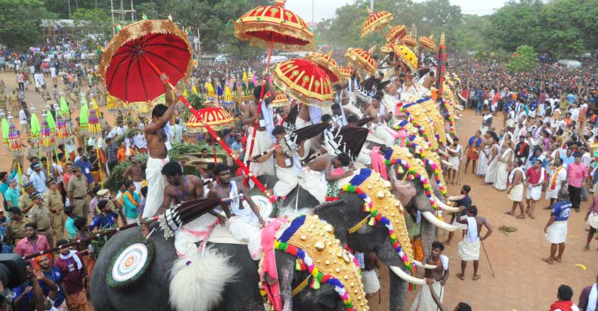 thrissur-pooram-2 thrissur-pooram-2