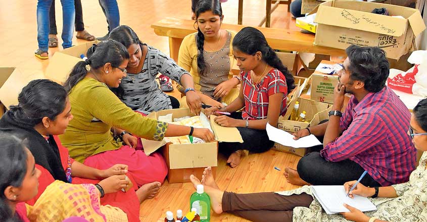 flood-relief-thiruvananthapuram2 flood-relief-thiruvananthapuram2