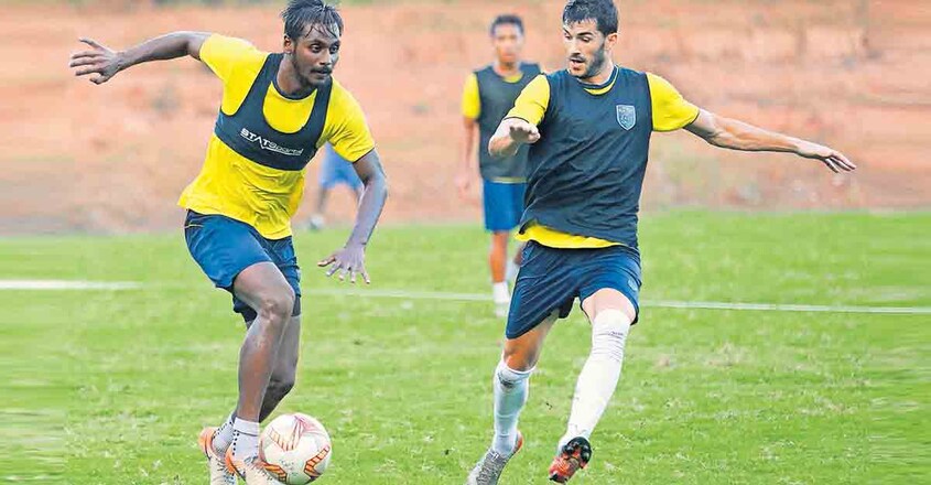 Kerala-Blasters-7 Kerala-Blasters-7