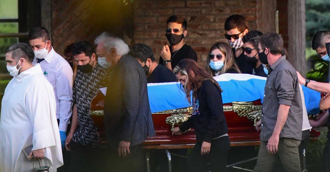 1200-maradona-funeral