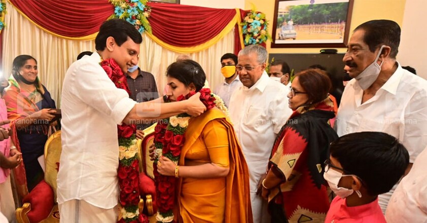 veena-vijayan-mohammad-riyaz veena-vijayan-mohammad-riyaz