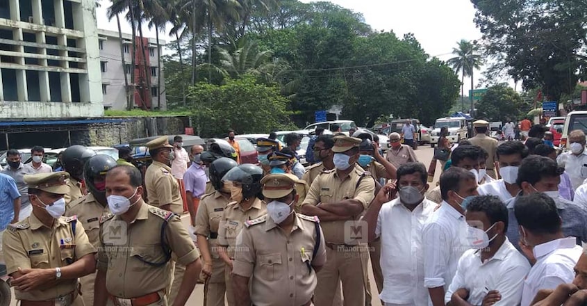 1200-kottayam-medical-college-protest 1200-kottayam-medical-college-protest