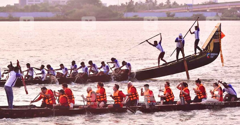 Snakeboat Snakeboat