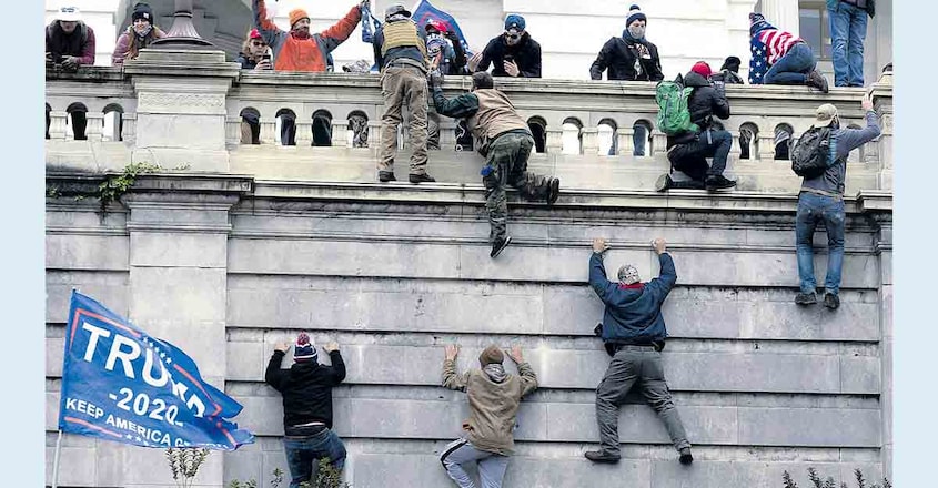 Capitol-building-protest-1 Capitol-building-protest-1