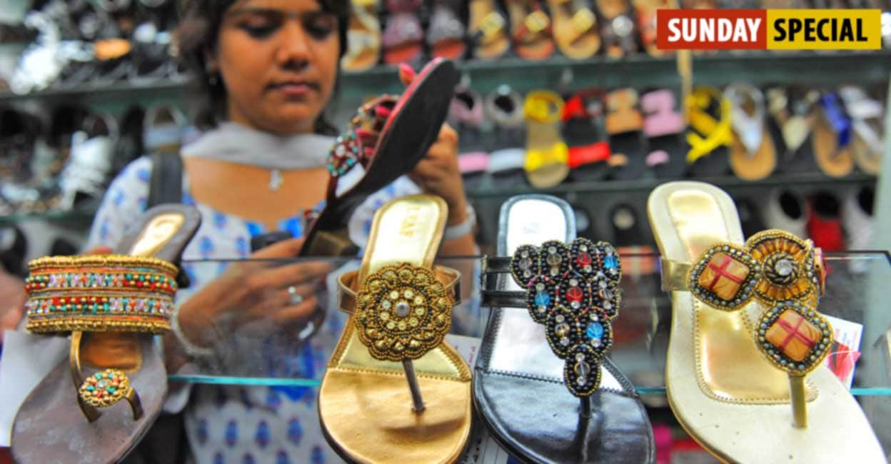 Pulimurugan chappal discount