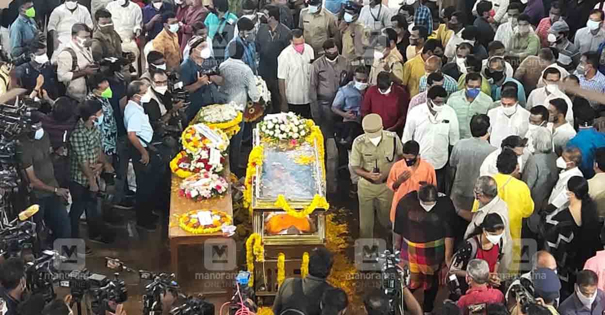 Nedumudi-Venu-Corpse-13