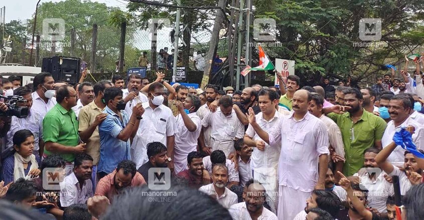 congress-march-aluva congress-march-aluva
