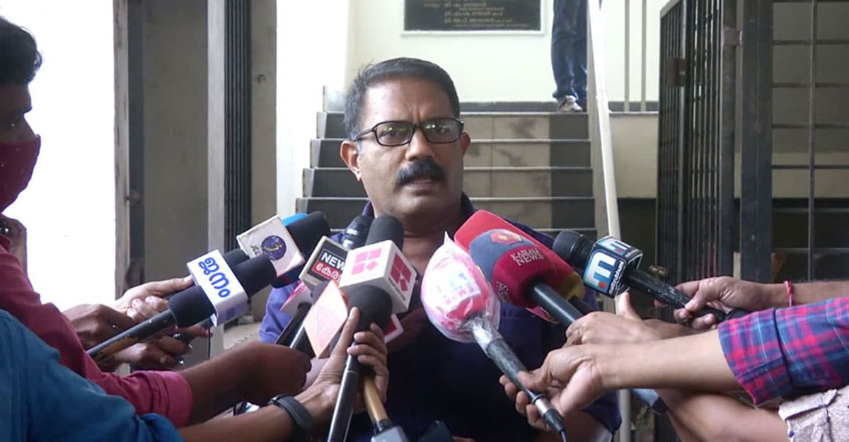 ‘വിദേശകറന്സി കുട്ടികള് ശേഖരിച്ചത്, പണം തിരഞ്ഞെടുപ്പിനായി പിരിച്ചത്; പൂട്ടാനാകില്ല’