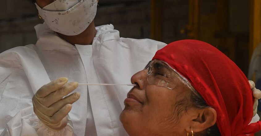 Covid Testing | Mumbai | (Photo by INDRANIL MUKHERJEE / AFP) Covid Testing | Mumbai | (Photo by INDRANIL MUKHERJEE / AFP)