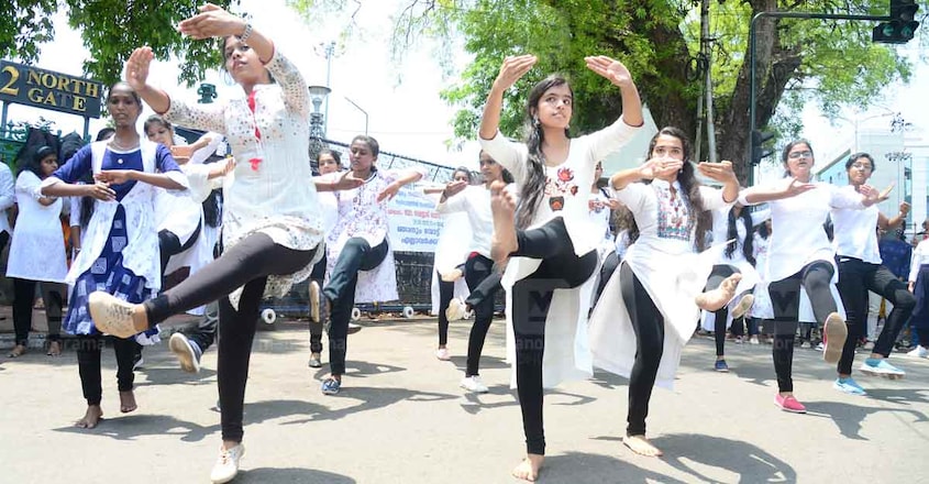 election-flashmob-trivandrum-1 election-flashmob-trivandrum-1