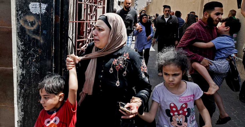 Civilians evacuation | Gaza | (Photo by MAHMUD HAMS / AFP) Civilians evacuation | Gaza | (Photo by MAHMUD HAMS / AFP)