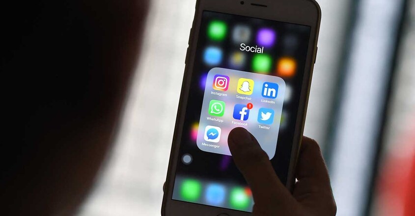 Social Media icons (Photo by Manan VATSYAYANA / AFP) Social Media icons (Photo by Manan VATSYAYANA / AFP)