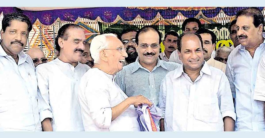 Kerala-leaders Kerala-leaders