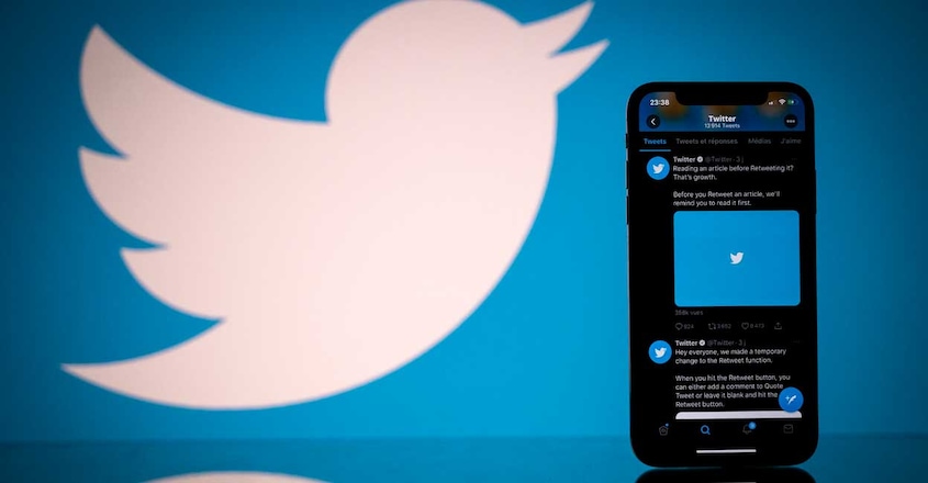 Twitter Logo (Photo by Lionel BONAVENTURE / AFP)