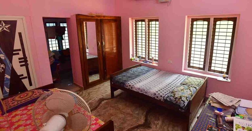 uthra-room uthra-room