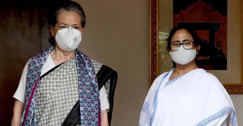 sonia-gandhi-mamata-banerjee sonia-gandhi-mamata-banerjee
