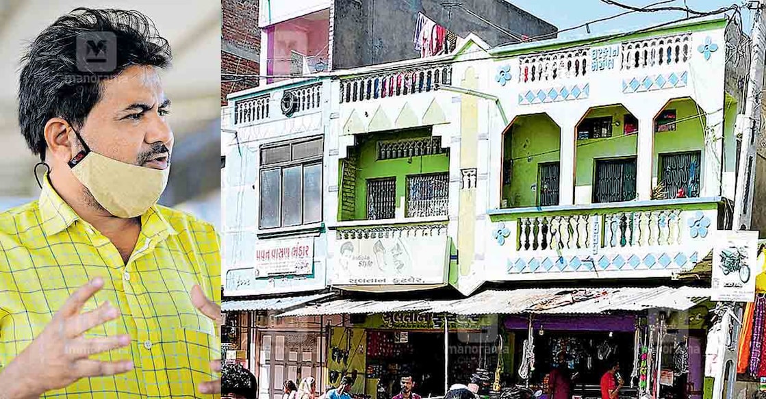 bilkis-bano-husband-yakub-rasul-and-their-house-1 (1) ബിൽക്കീസ് ബാനുവിന്റെ ഭർത്താവ് യാക്കൂബ് റസൂൽ. ചിത്രം: മനോരമ (2) ബിൽക്കീസ് ബാനുവിന്റെ വീട് പൂട്ടിയിട്ട നിലയിൽ. ചിത്രം: മനോരമ