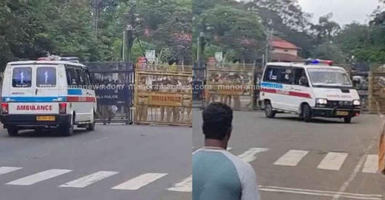 Despite the arrival of the ambulance, the police did not remove the barricade, sent it back – Thrissur |  Police