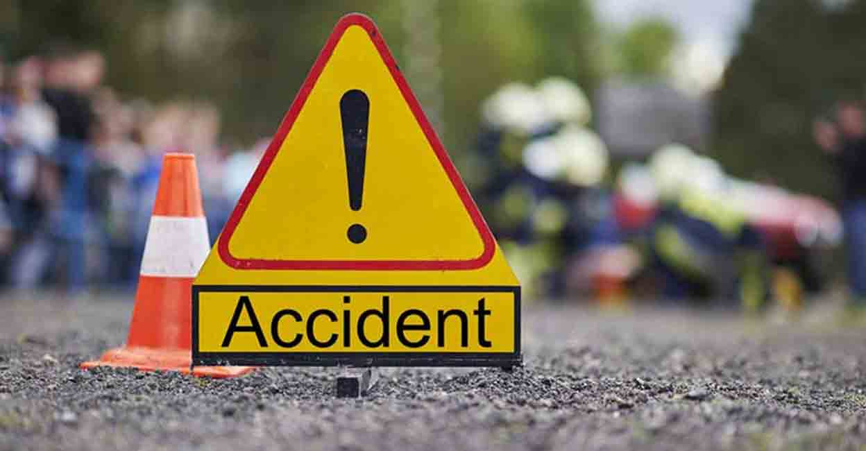 Pathanamthitta Incident: the bus hit the leg of the female who fell into the hole in the street